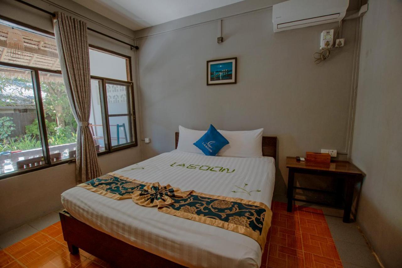Lagoon Ngapali Beach Lodge Bagian luar foto