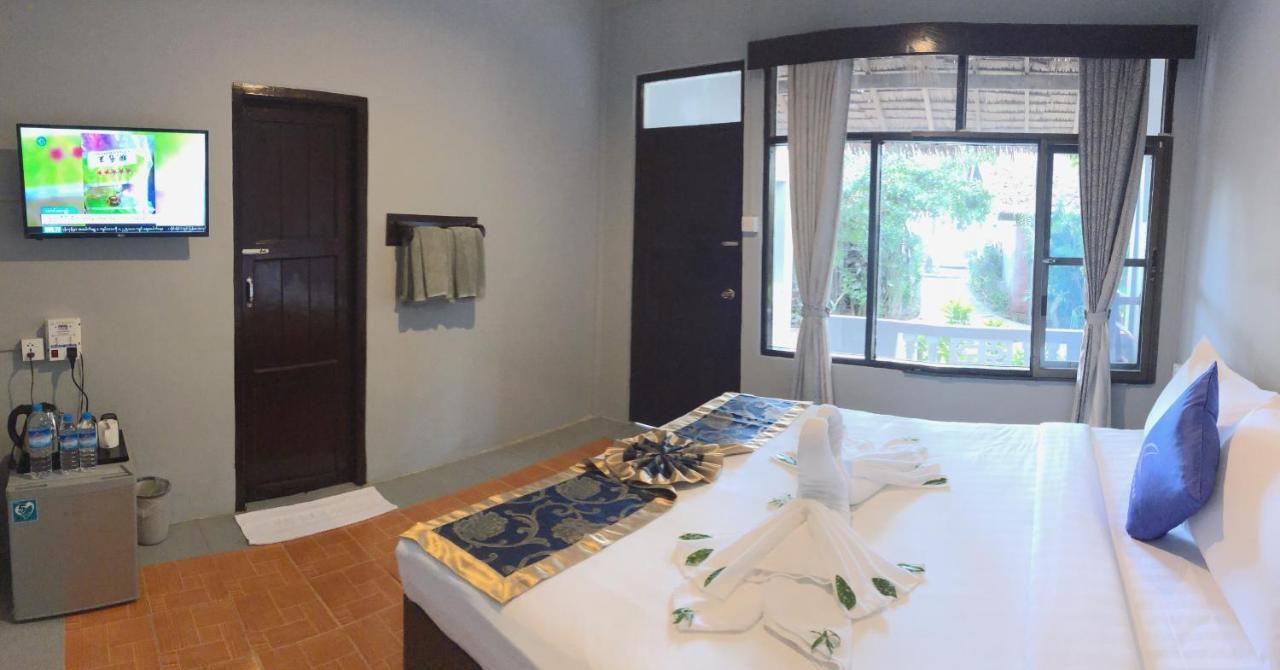 Lagoon Ngapali Beach Lodge Bagian luar foto